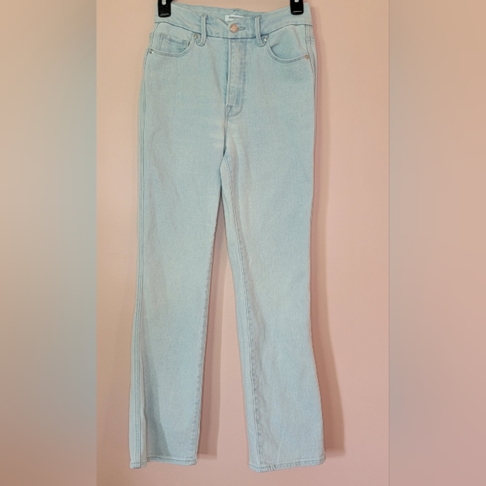 Good American Good Curve lightwash straight leg jeans Size 4/27
